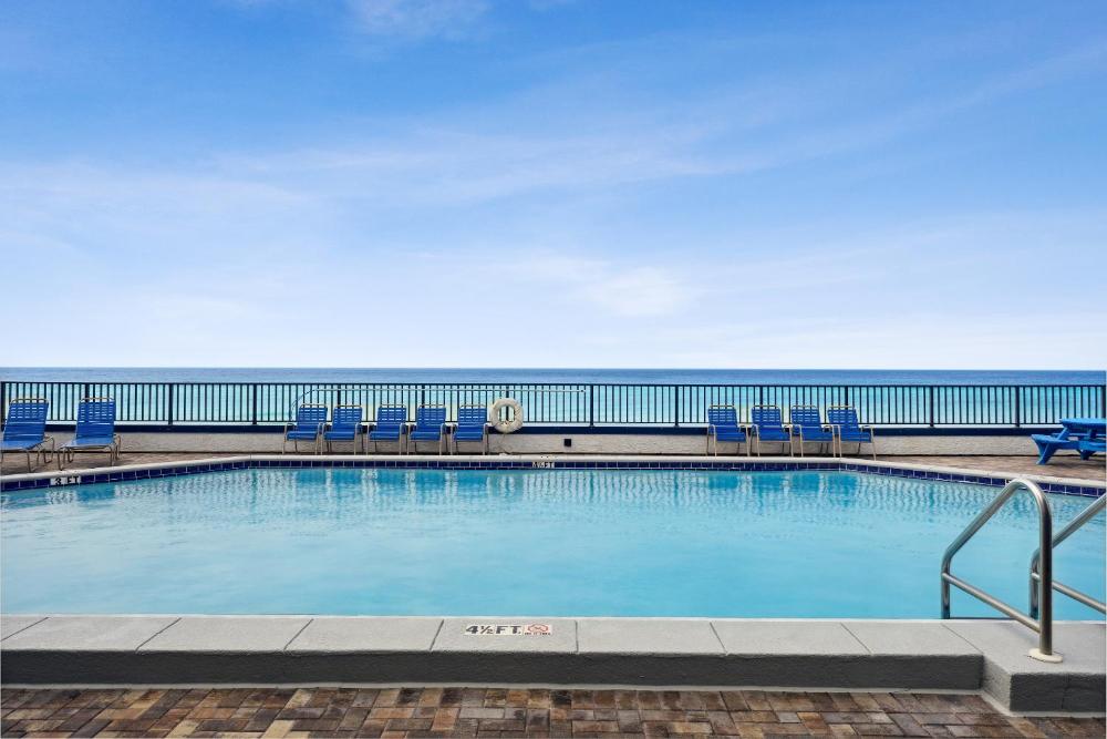 AquaVista Beach Resort by Panhandle Getaways
